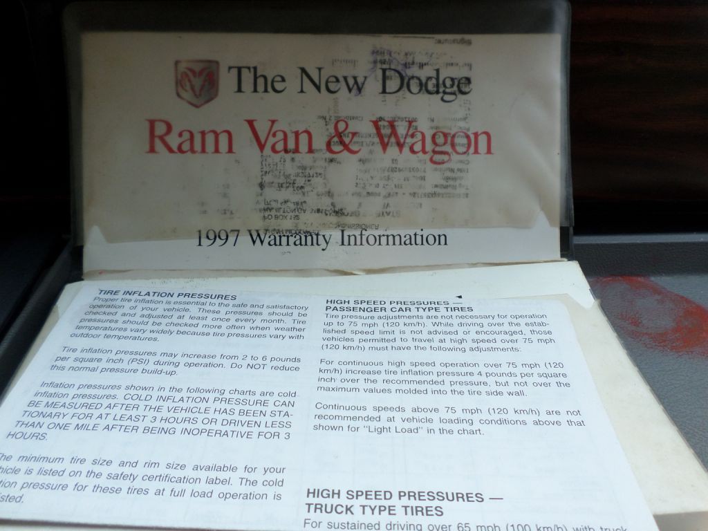 1997 Dodge Ram Van Image 19