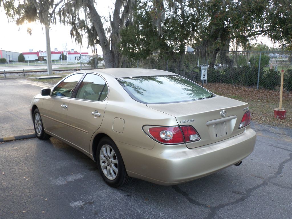 2003 Lexus ES Image 5