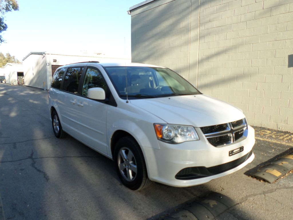 2012 Dodge Grand Caravan Image 2