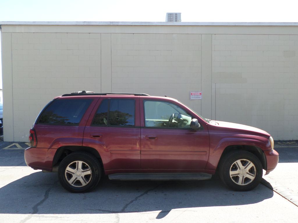 2006 Chevrolet Trailblazer Image 1