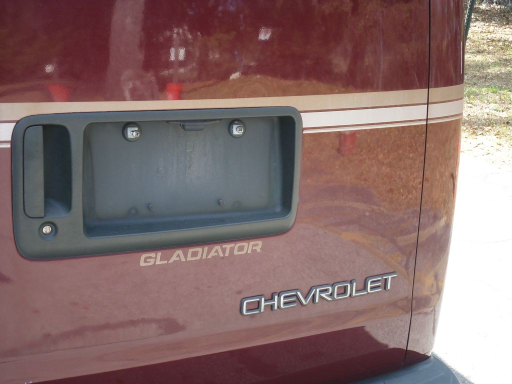 2000 Chevrolet Express Image 9