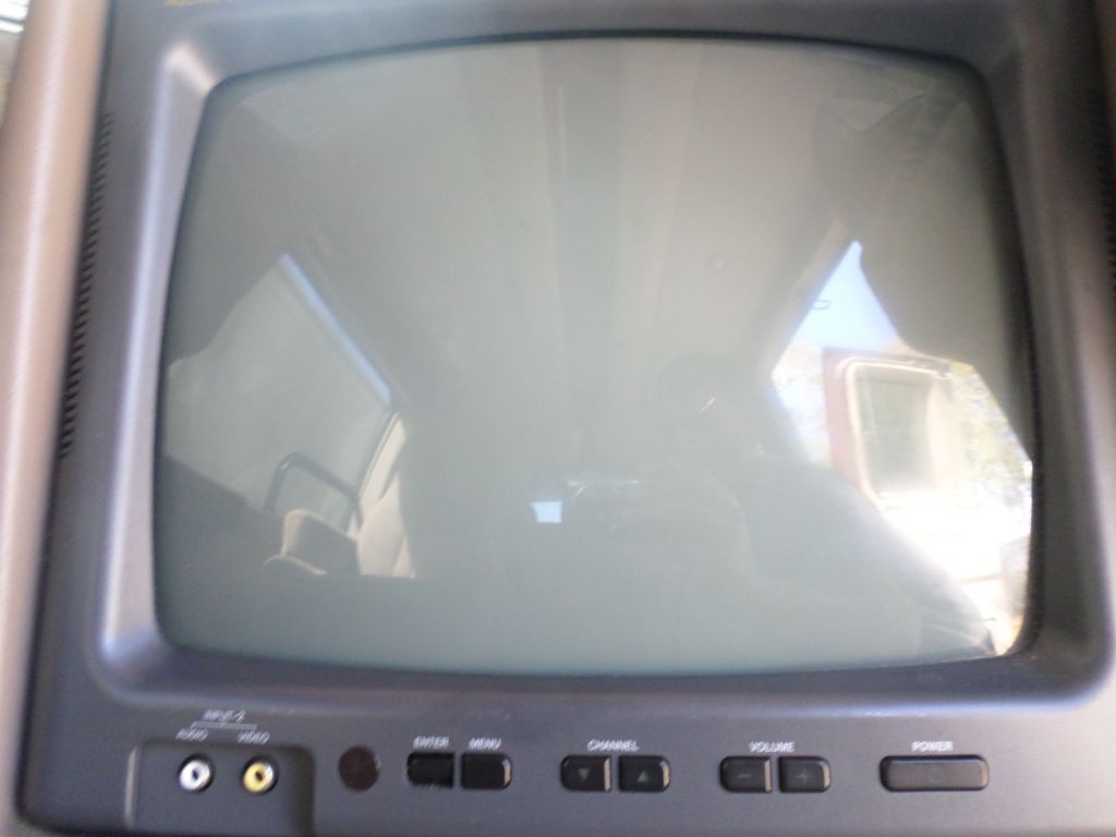 2000 Chevrolet Express Image 27