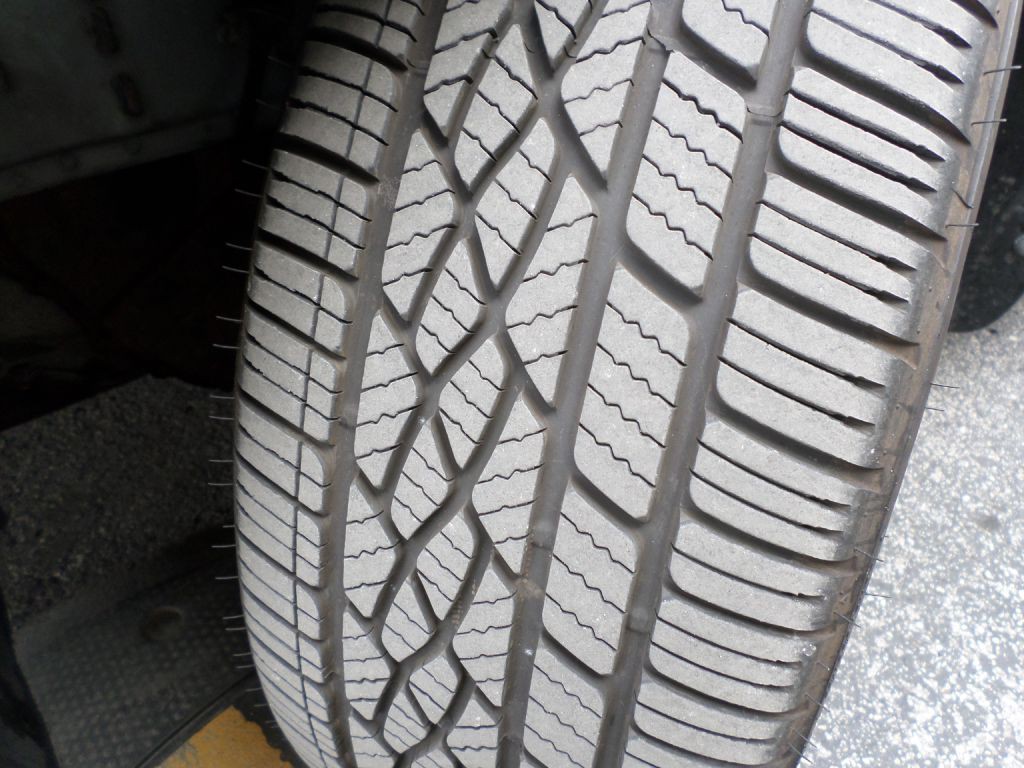 2012 Chrysler 200 Image 35