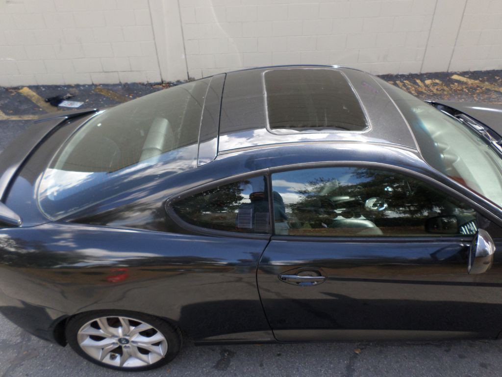 2007 Hyundai Tiburon Image 8