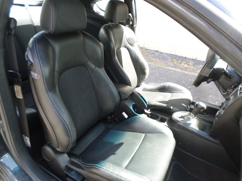2007 Hyundai Tiburon Image 13