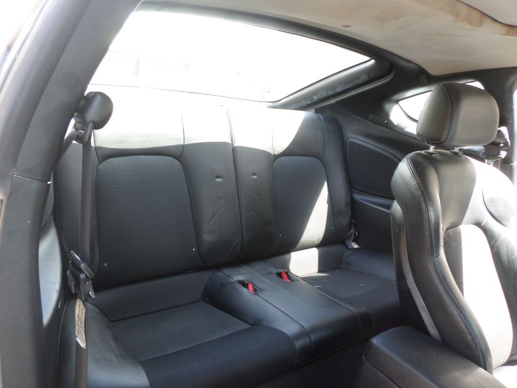 2007 Hyundai Tiburon Image 15