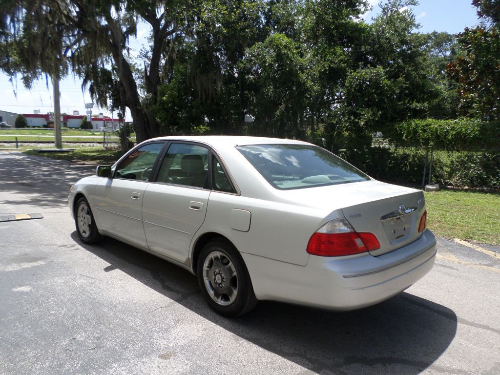2003 Toyota Avalon Image 4