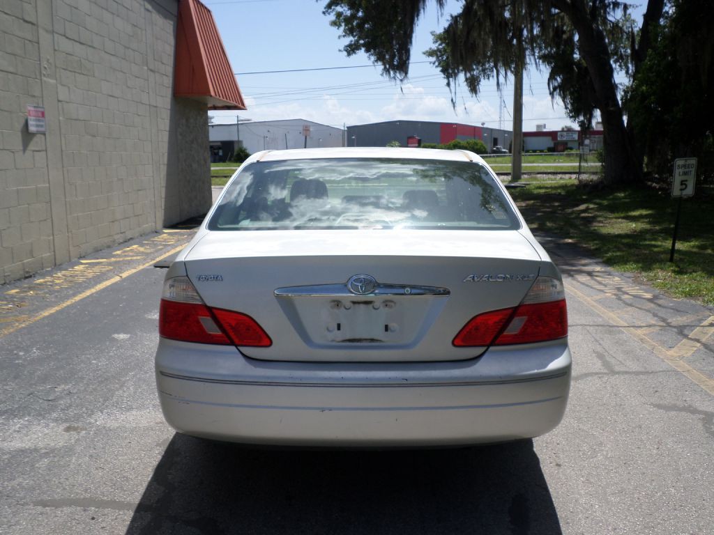 2003 Toyota Avalon Image 5