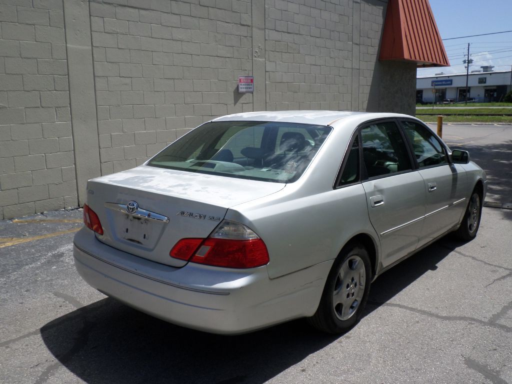 2003 Toyota Avalon Image 6