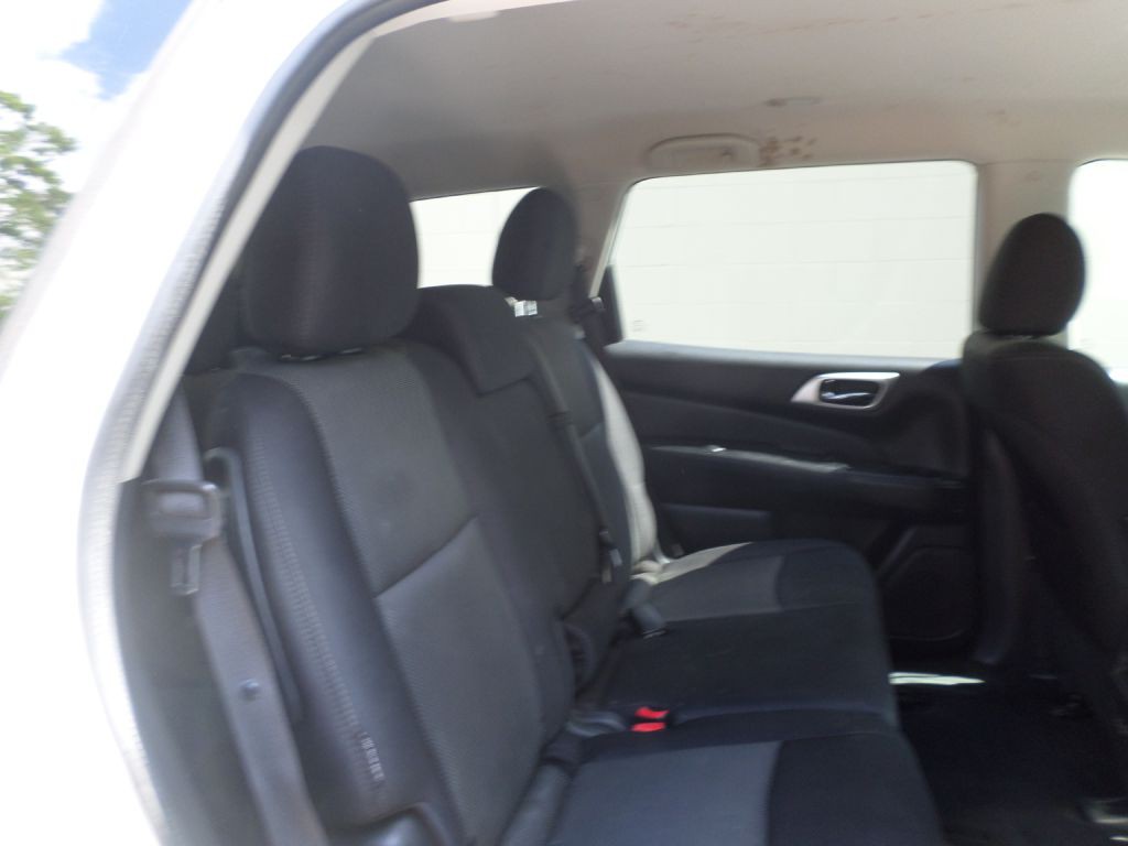 2019 Nissan Pathfinder Image 12