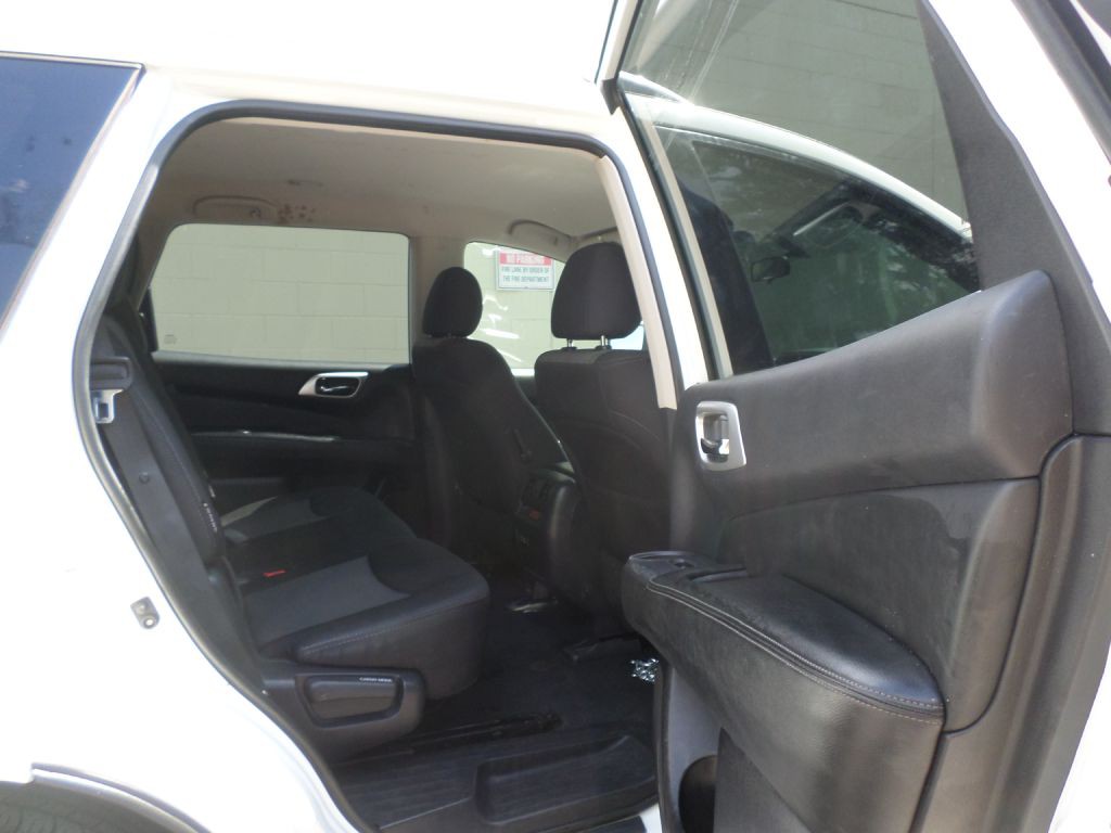 2019 Nissan Pathfinder Image 18