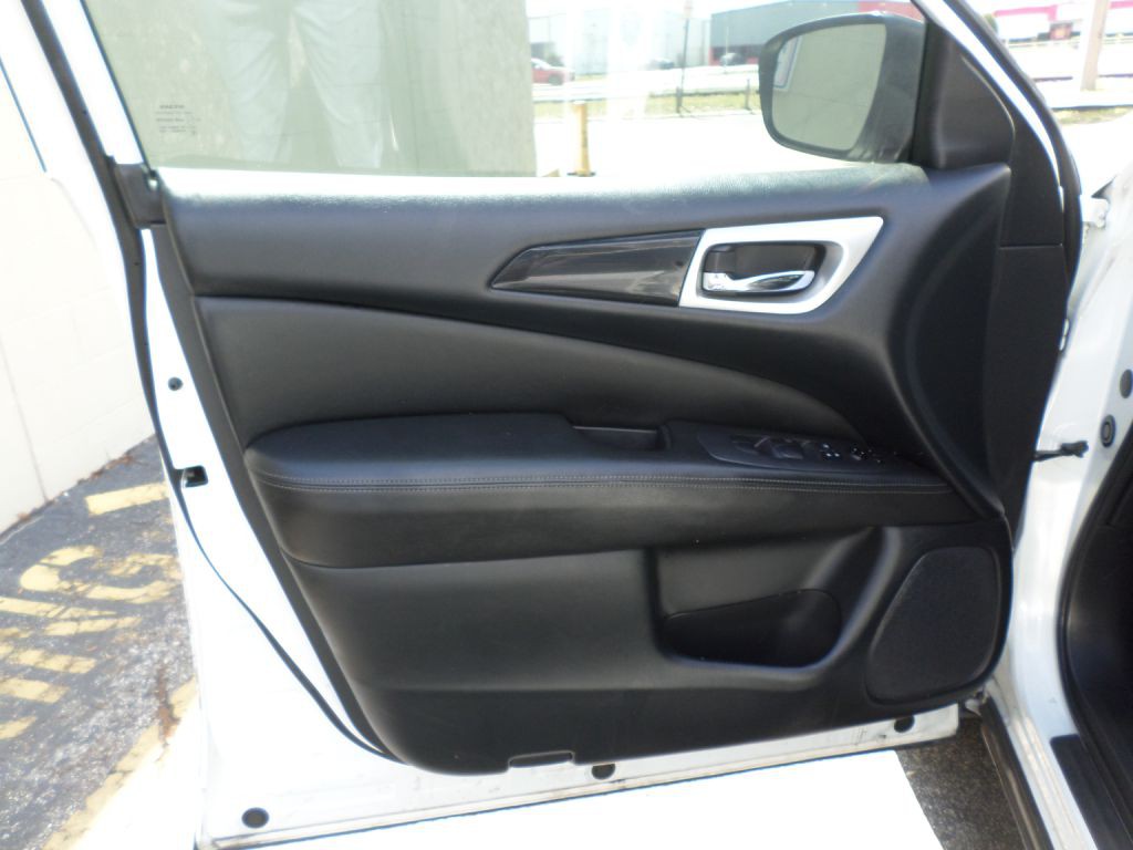 2019 Nissan Pathfinder Image 22