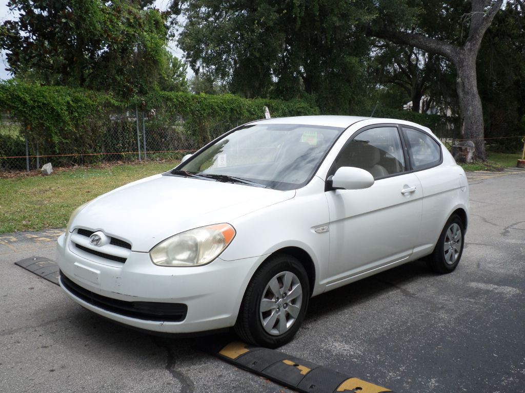 2008 Hyundai Accent Image 3