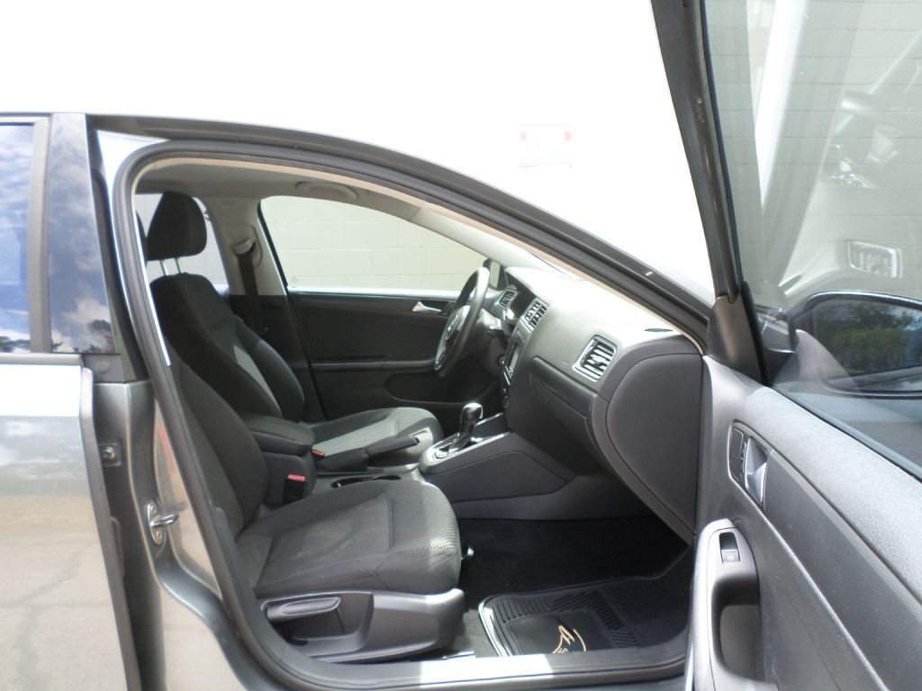 2014 Volkswagen Jetta Image 8