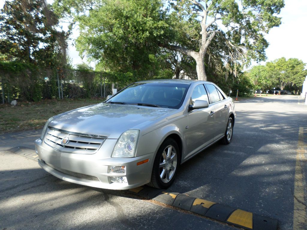 2005 Cadillac STS Image 4