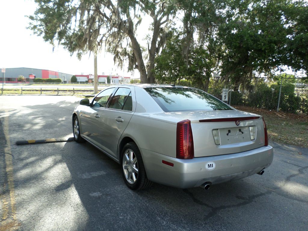 2005 Cadillac STS Image 5