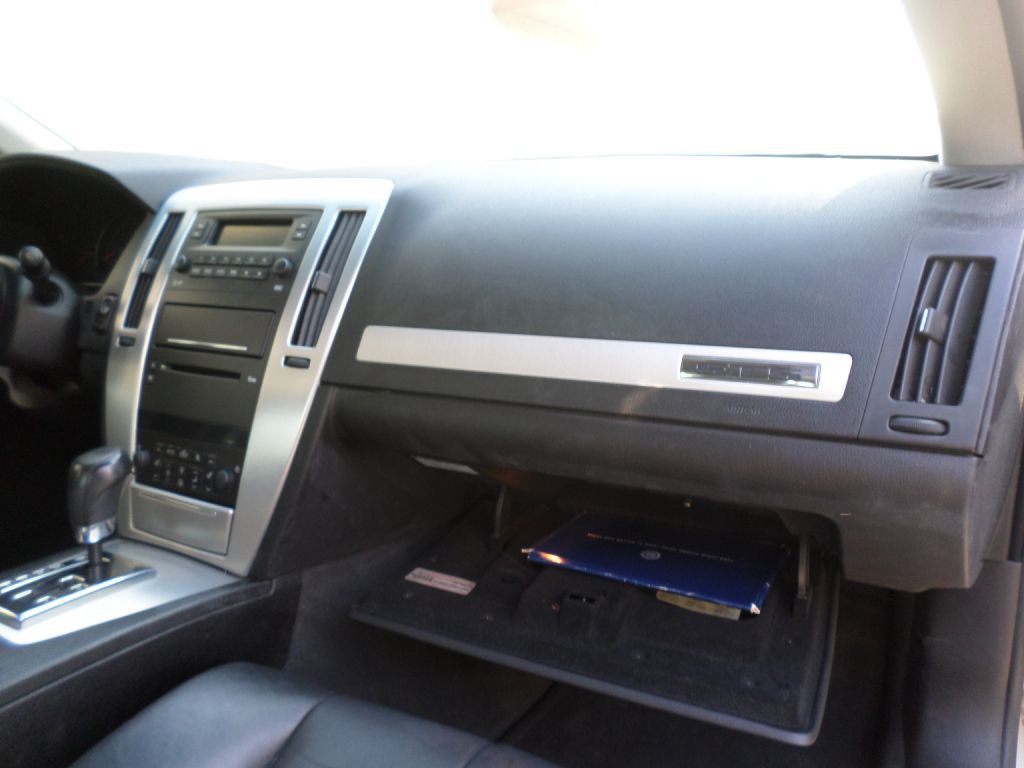 2005 Cadillac STS Image 13