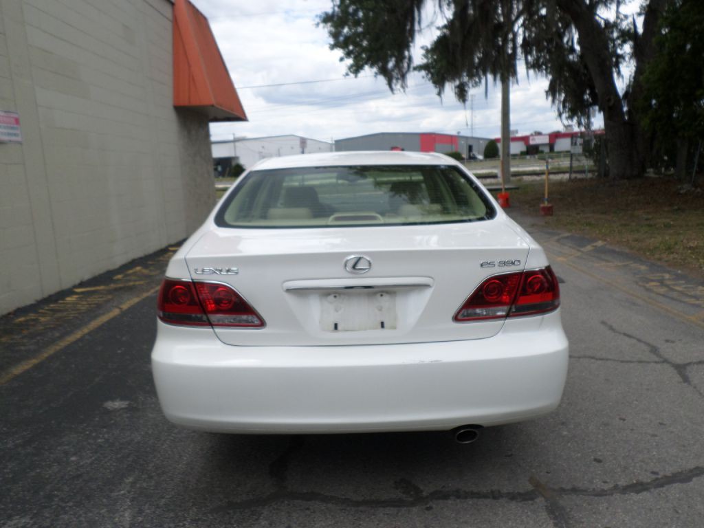 2005 Lexus ES Image 6