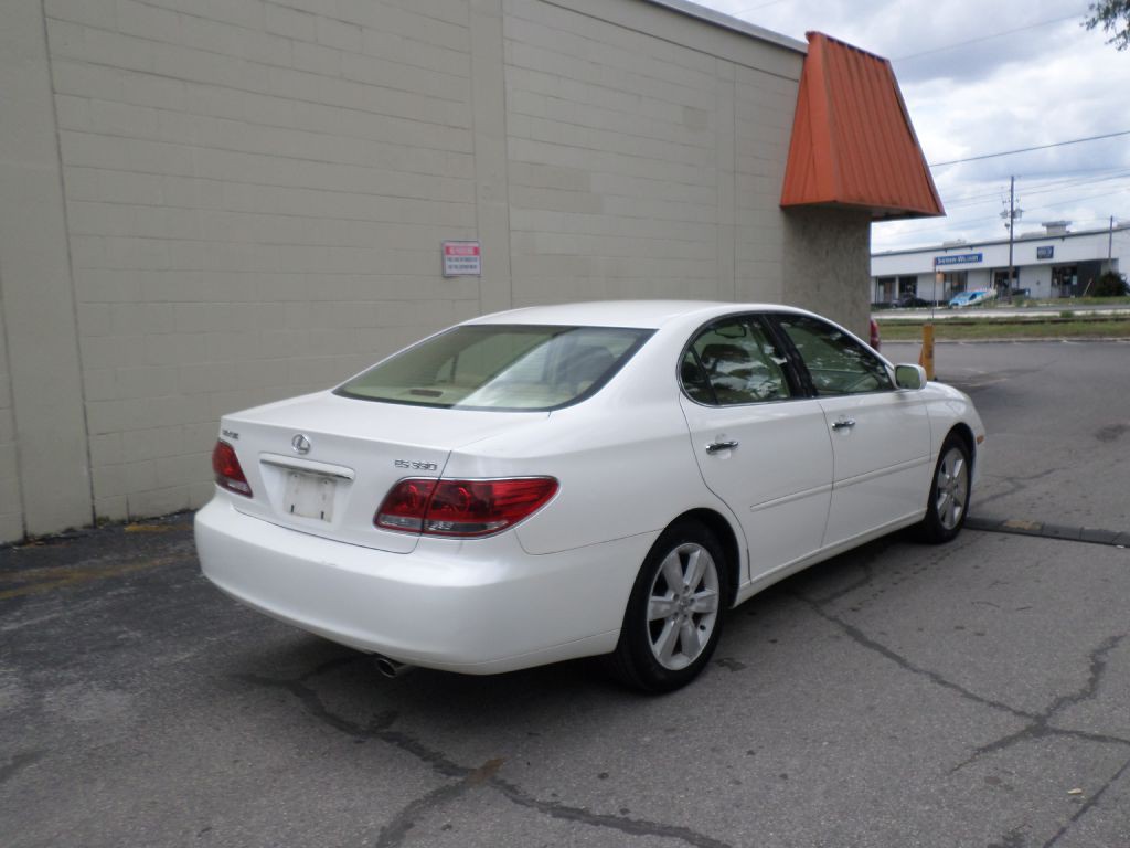 2005 Lexus ES Image 7