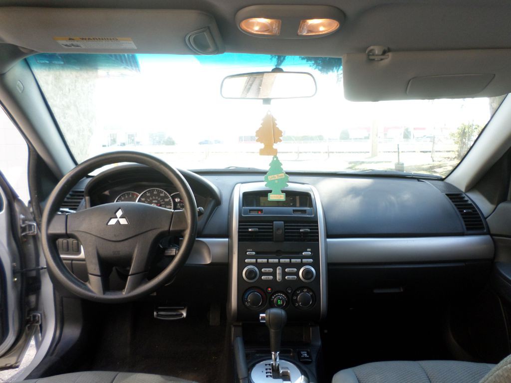 2007 Mitsubishi Galant Image 14