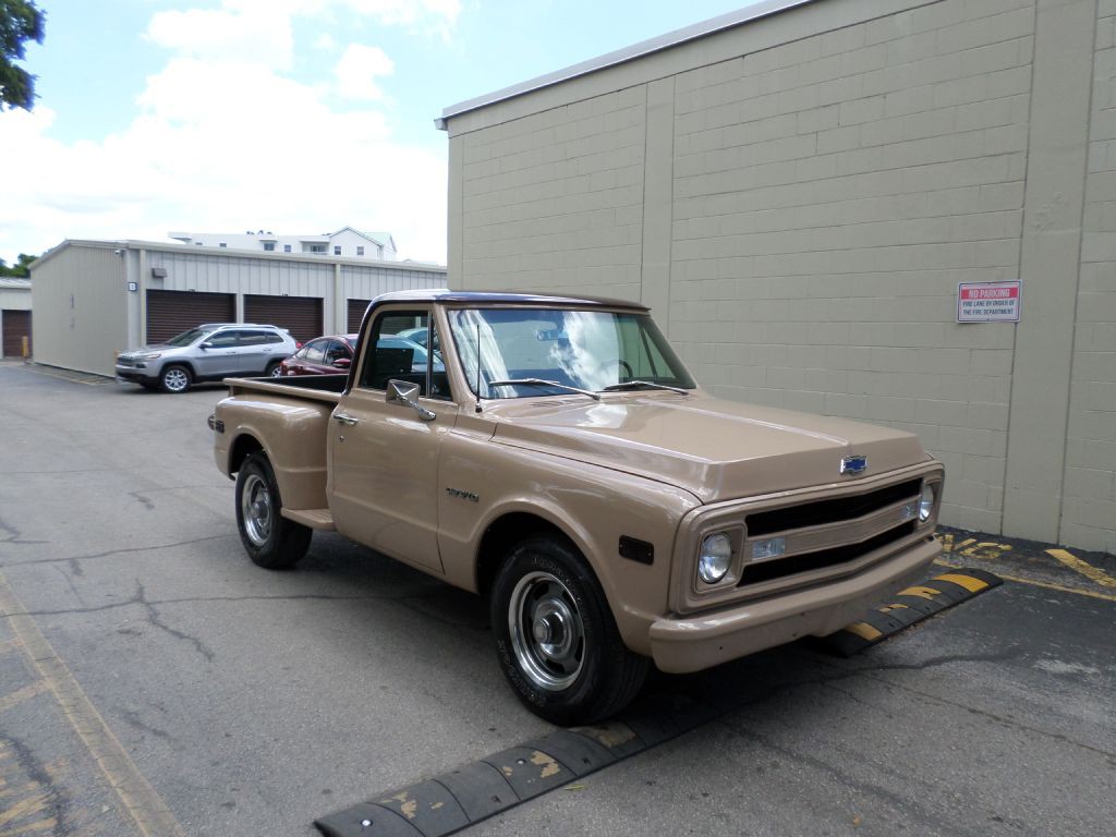 1969 Chevrolet C/K 10 Image 2