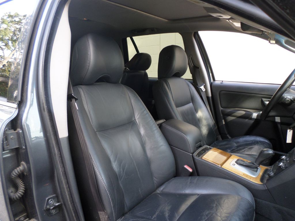 2007 Volvo XC90 Image 8