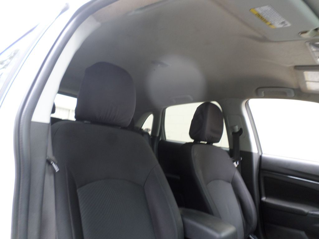 2014 Mitsubishi Outlander Image 12