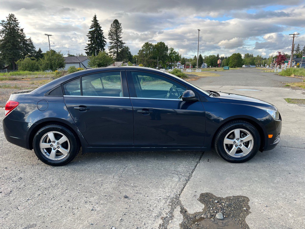 2014 Chevrolet Cruze Image 24