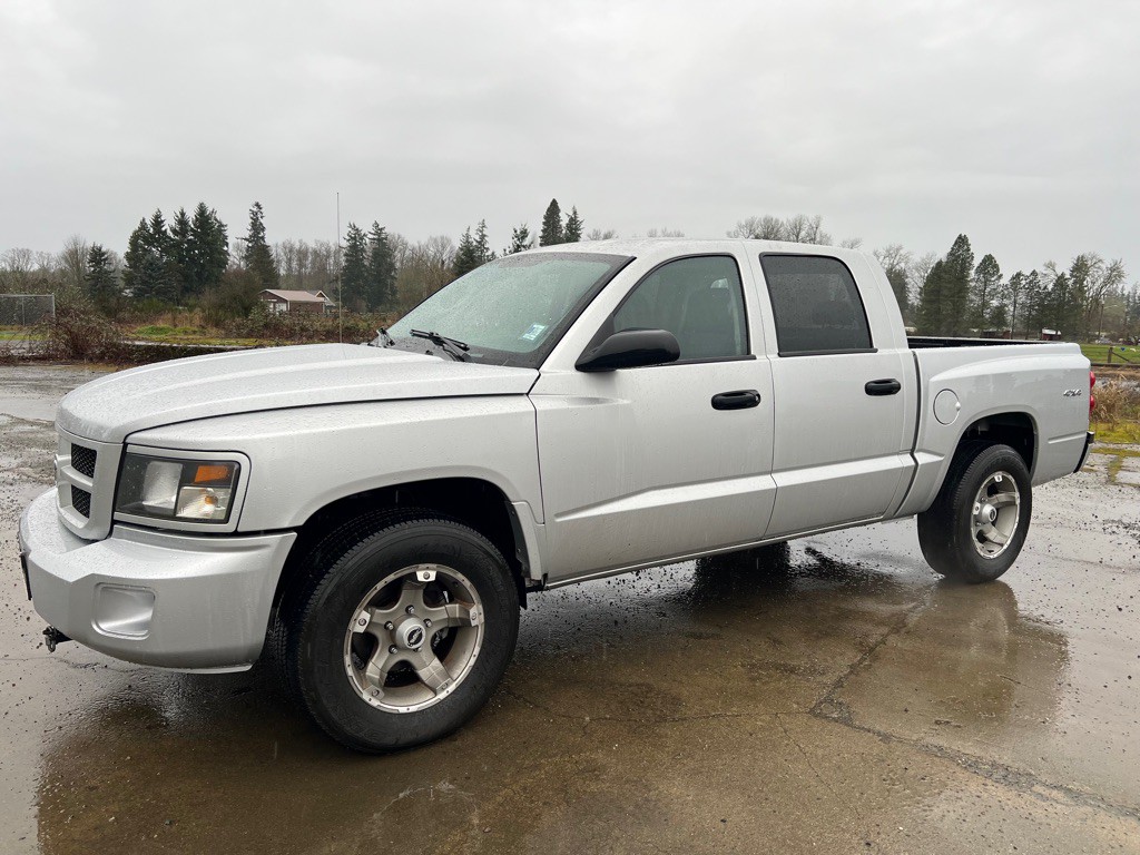 2011 Dodge Dakota Image 1