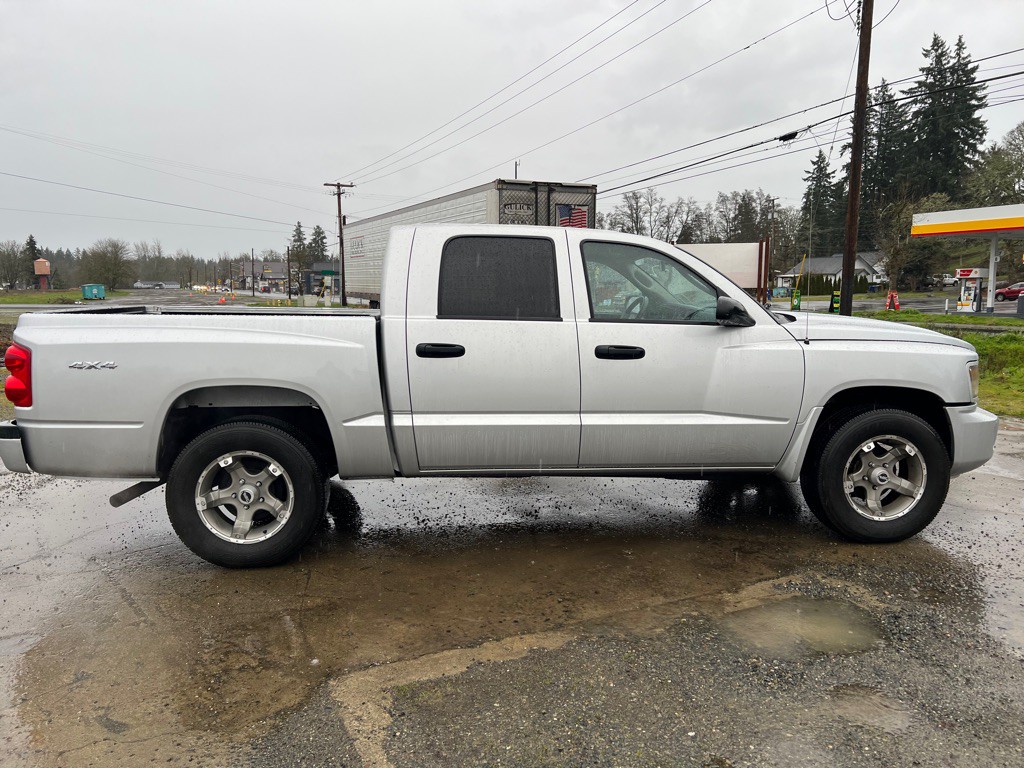 2011 Dodge Dakota Image 10