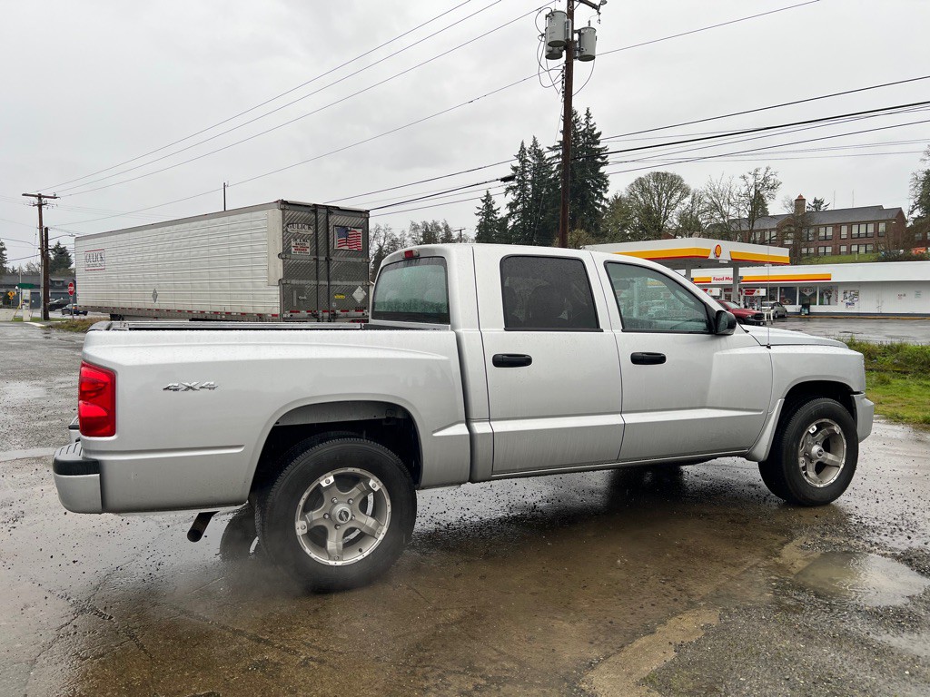2011 Dodge Dakota Image 11