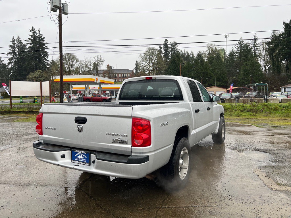 2011 Dodge Dakota Image 13