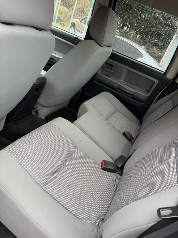 2011 Dodge Dakota Image 33