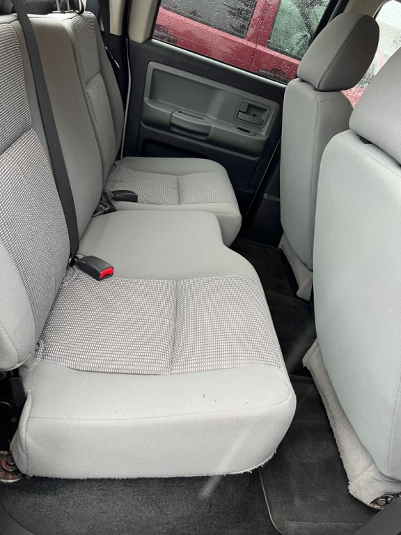 2011 Dodge Dakota Image 35