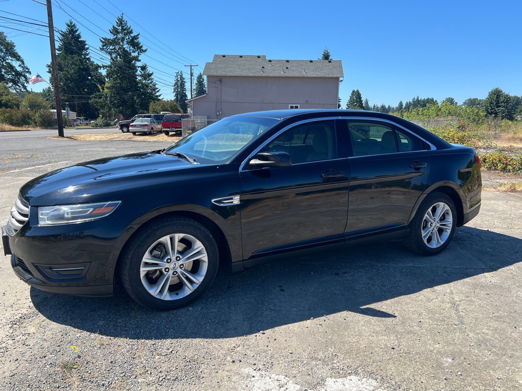 2017 Ford Taurus Image 6