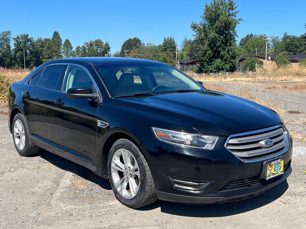 2017 Ford Taurus Image 1