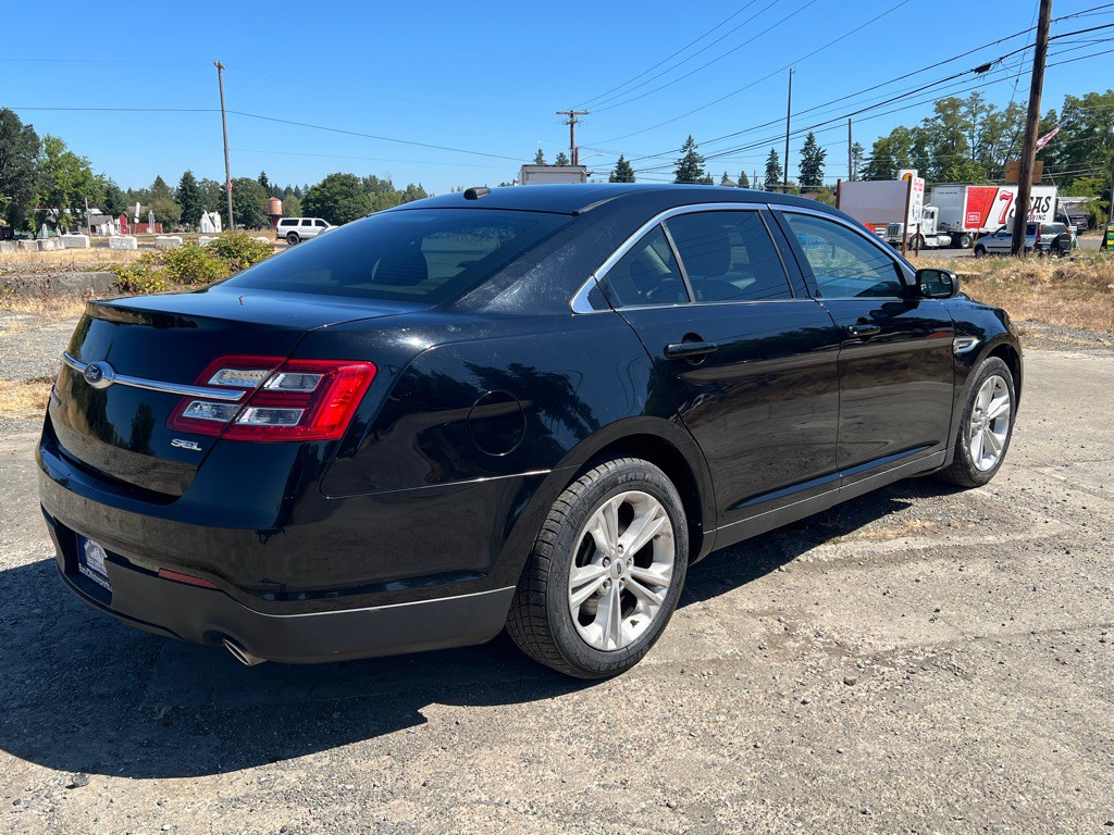 2017 Ford Taurus Image 13