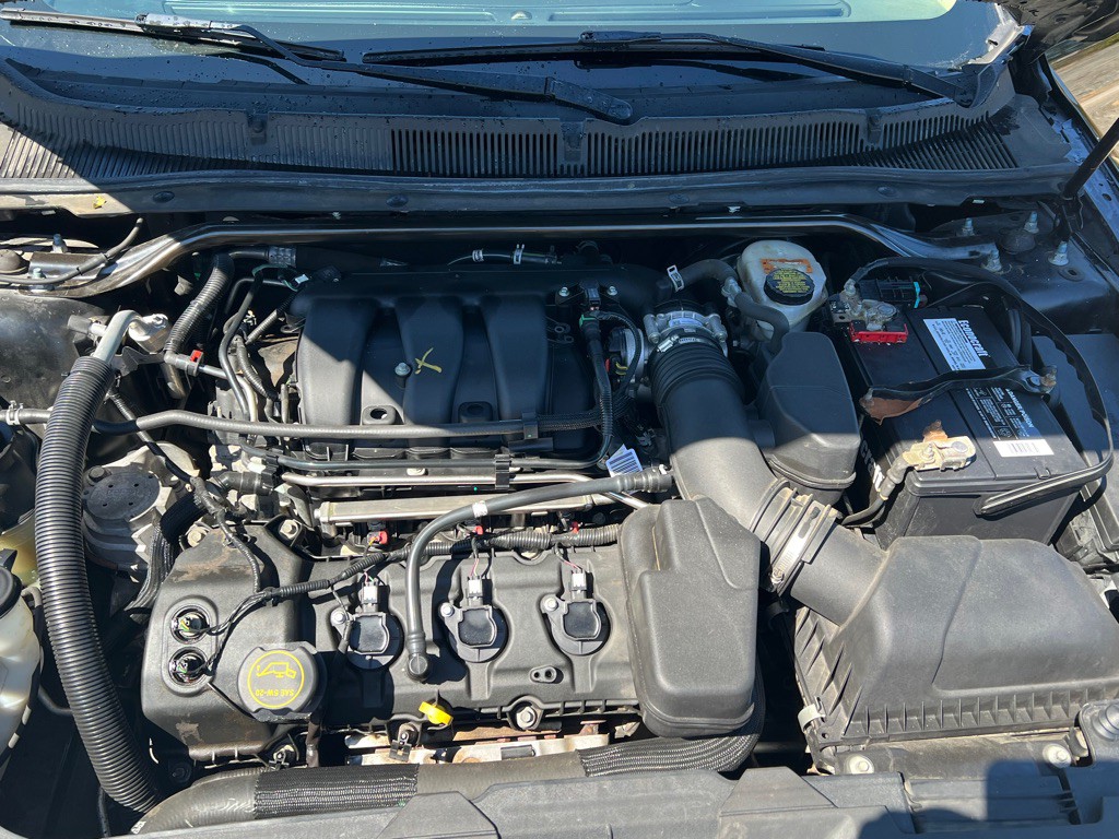 2017 Ford Taurus Image 18