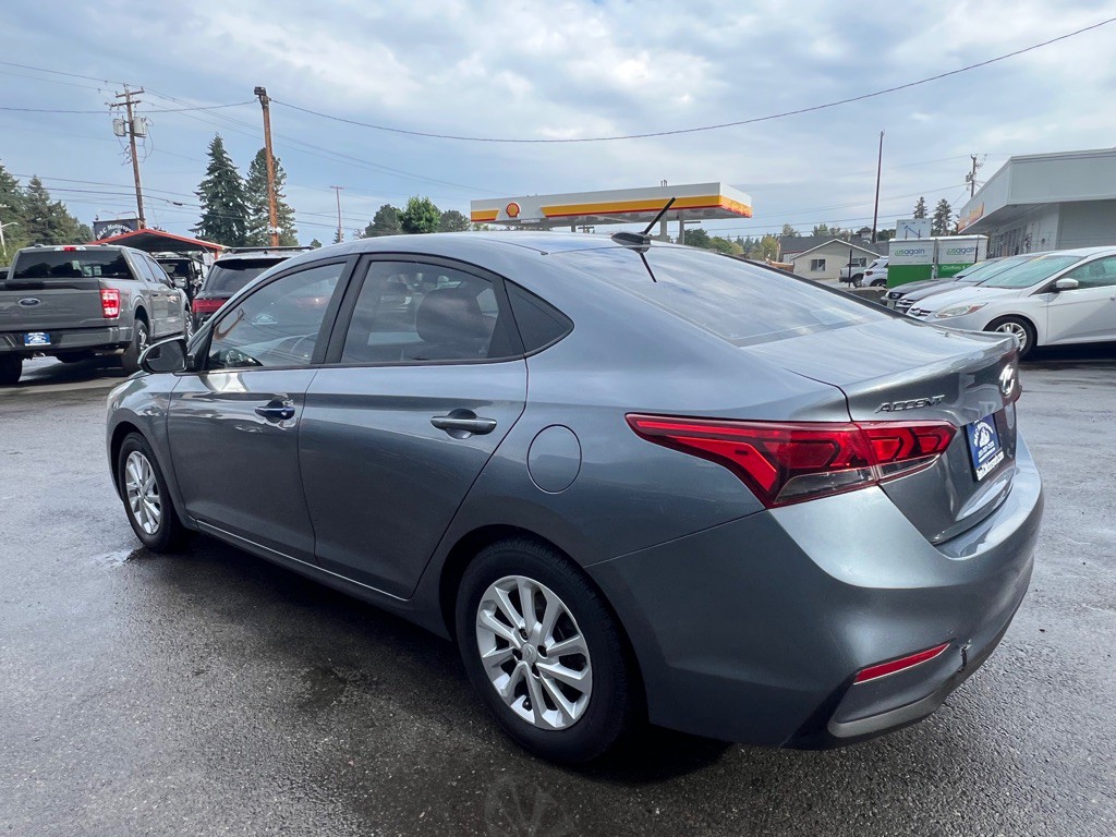 2018 Hyundai Accent Image 8