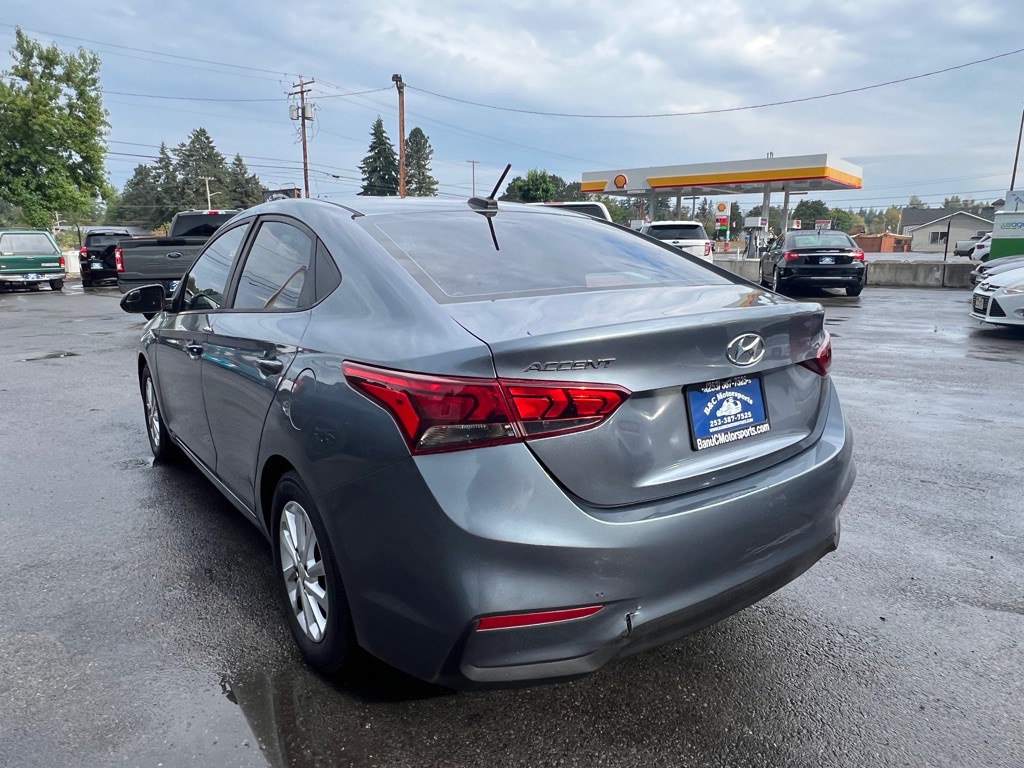 2018 Hyundai Accent Image 9
