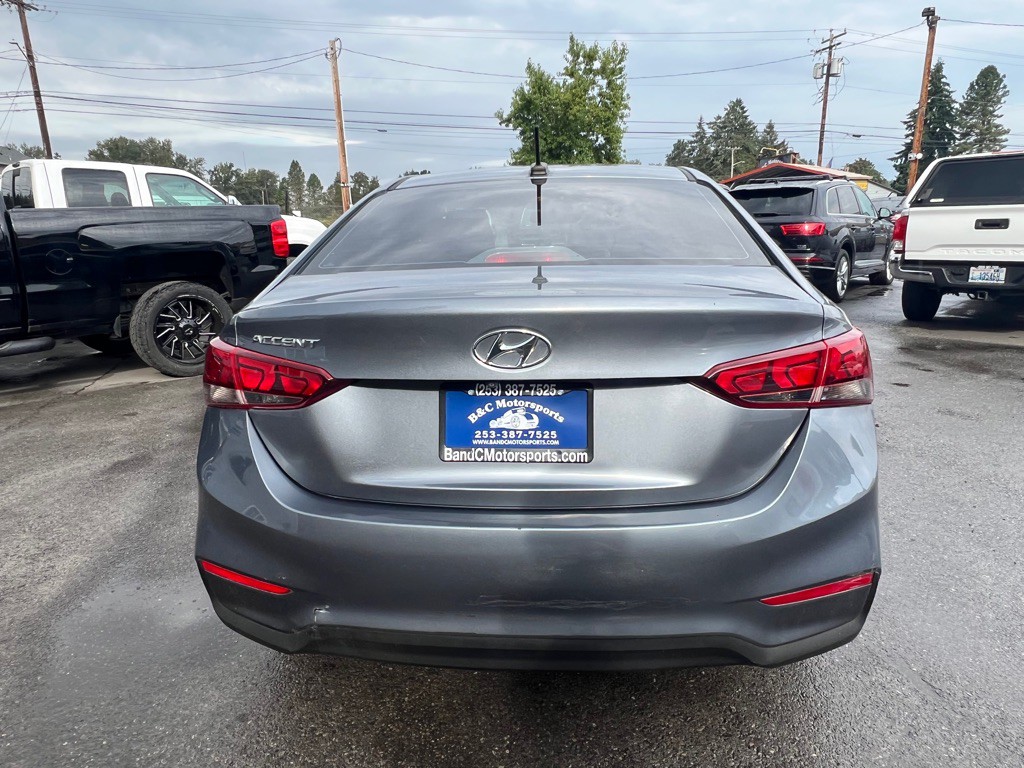 2018 Hyundai Accent Image 11