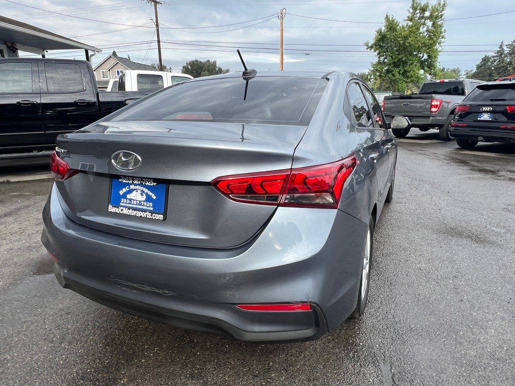 2018 Hyundai Accent Image 12