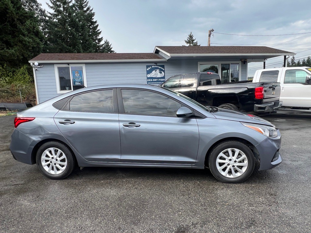2018 Hyundai Accent Image 16