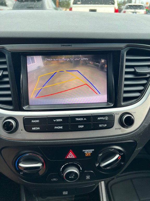 2018 Hyundai Accent Image 18