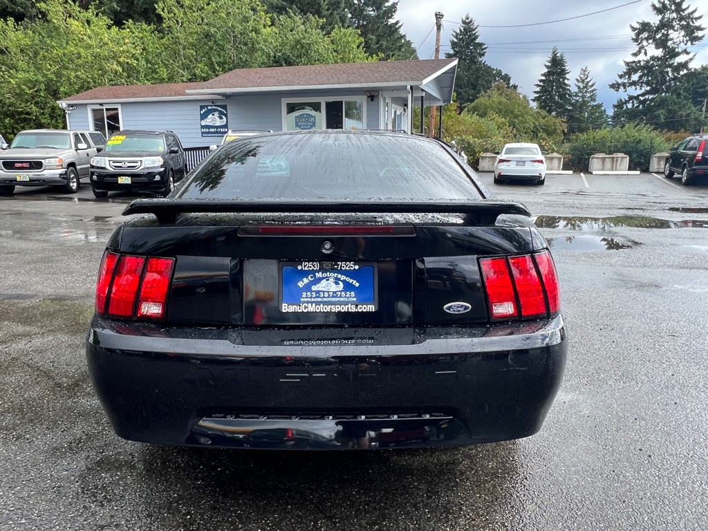 2002 Ford Mustang Image 13