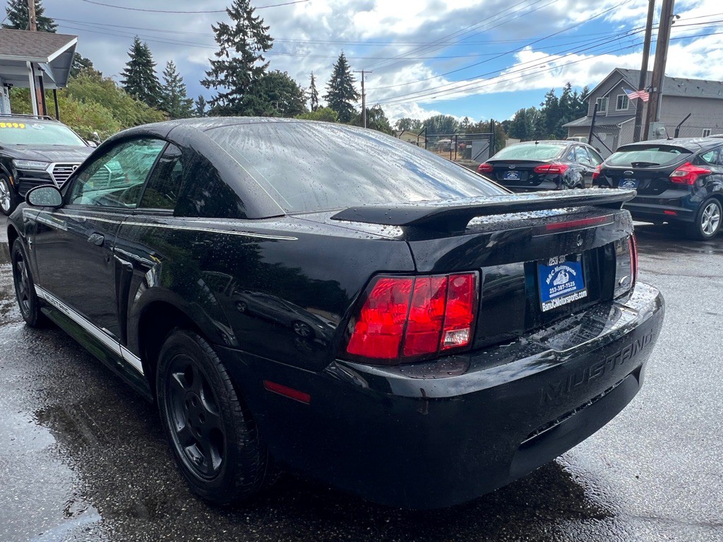 2002 Ford Mustang Image 14