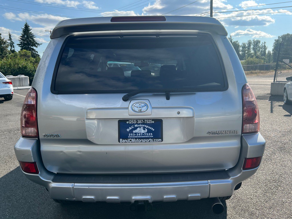2004 Toyota 4Runner Image 11