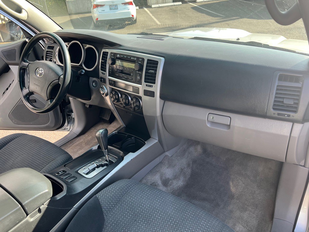 2004 Toyota 4Runner Image 20