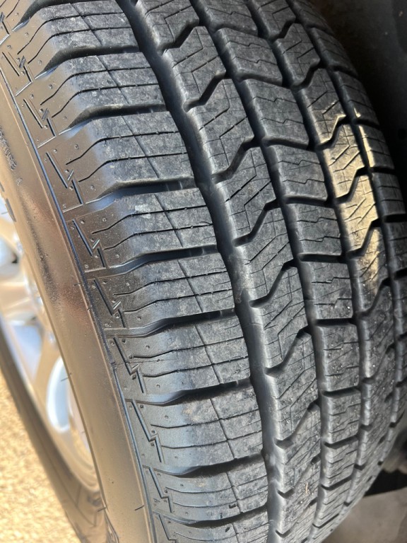 2004 Toyota 4Runner Image 22