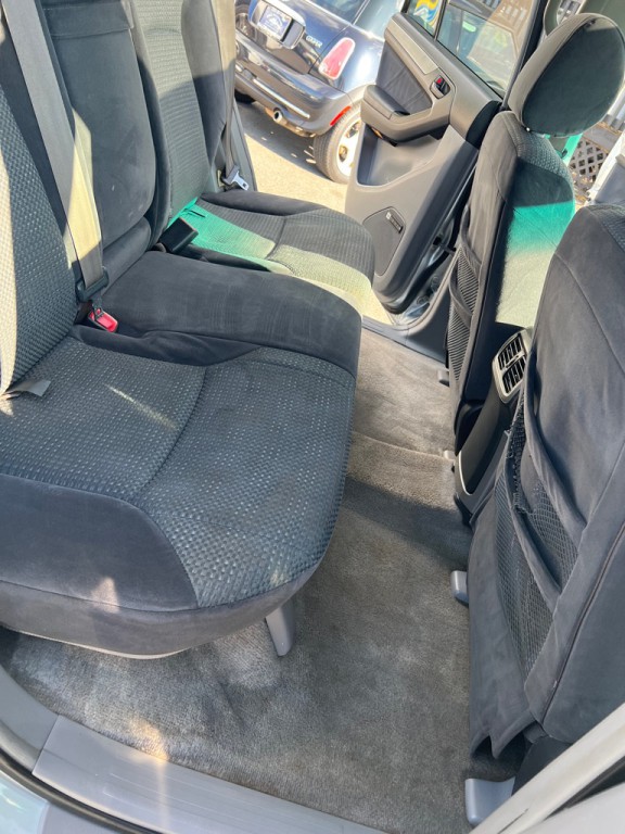 2004 Toyota 4Runner Image 23
